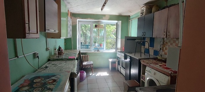 Продам кімнату в комуні на Космонавтів 68 , поверх 3 - фото 1