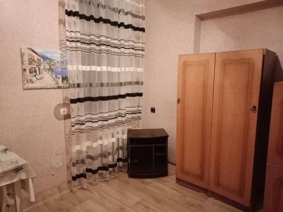 продам комнату в коммуне   район  Нового  рынка Одесса