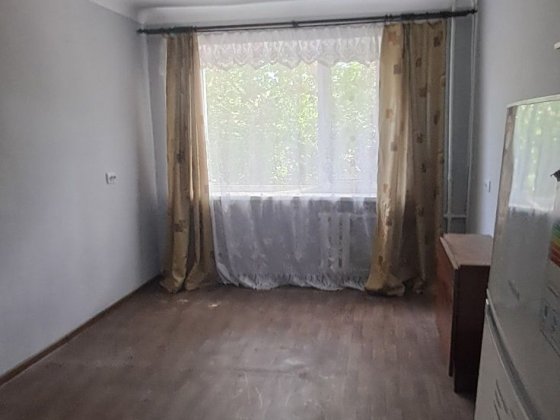 Продам 2 к. гостинку 3/5 ул.Ощепкова, метро  Армейская Харьков