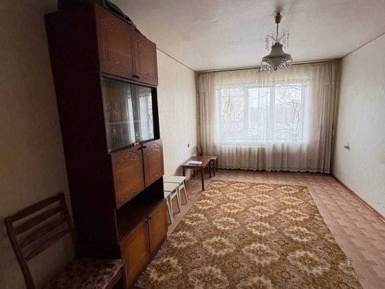 Gy Продам простору 1 кімнатну  гостинку Харьков