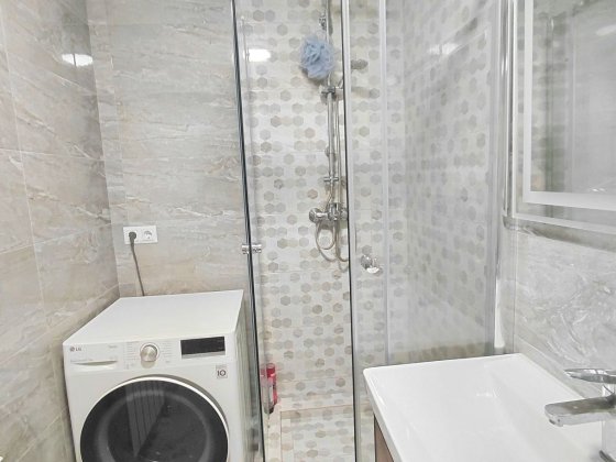 Оренда 2 кімнатної квартири з АВТОНОМНИМ опаленням та гаражем біля будинку Сумы