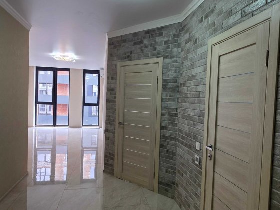 оренда квартири Рибальський ЖК без меблів Киев