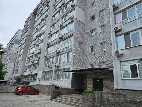 Здам 3 кв. Сонячний, вул. Любарського Днепр