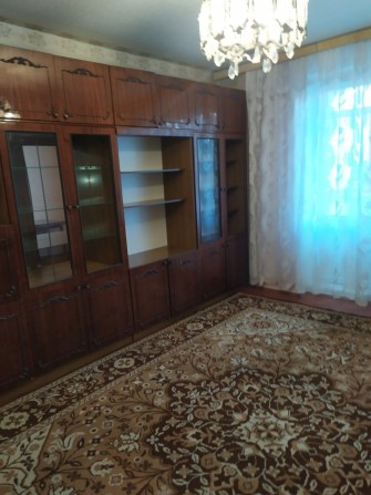 Здам однокімнатну квартиру в р-ні Урожаю для дівчини. - фото 1