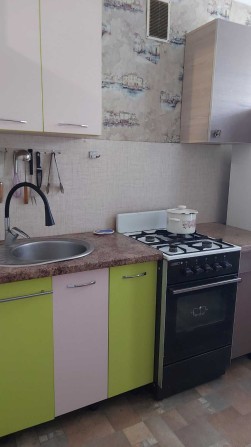Здам в оренду на тривалий термін 1-кімнатну квартиру - фото 1