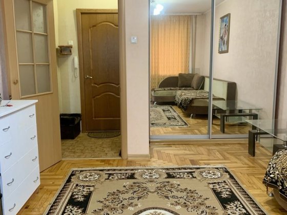 Сдам 1 ком квартиру  ул.Запорожская Малый рынок Запоріжжя