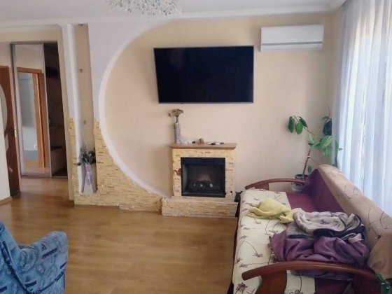 Оренда комфортної 3-х кімнатної квартири на 3 поверсі Запорожье