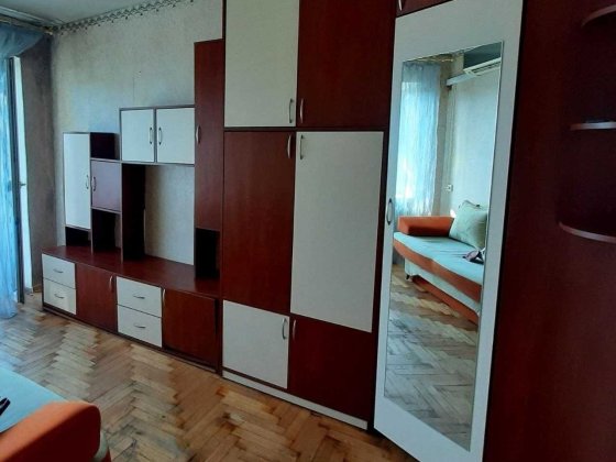 Дешева 1-кімнатна квартира на 5-й міськлікарні Запорожье