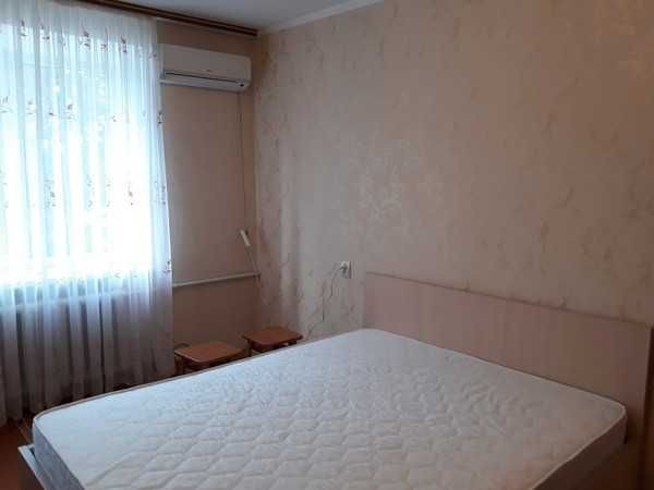 Сдам 3-х кв в центре на любой срок для 4-5 мужч. с АО можно на 1 месяц - фото 1