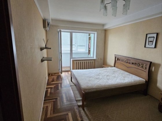Оренда 2к квартири у Комунарському  районі Запорожье