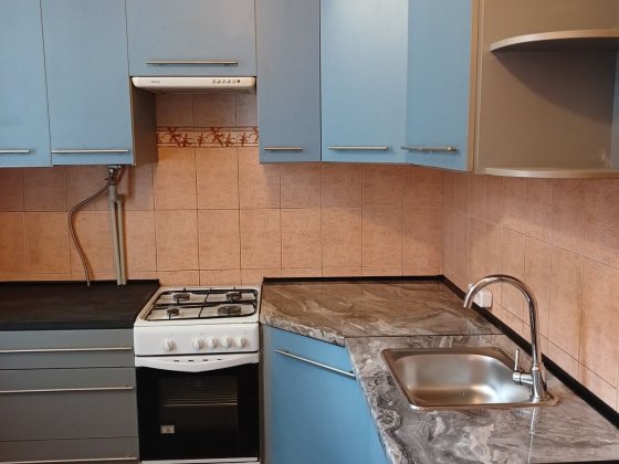 Сдам 2к.сталинку в Центре,ул А Конисского д.1,46м2,3/3 Днепр