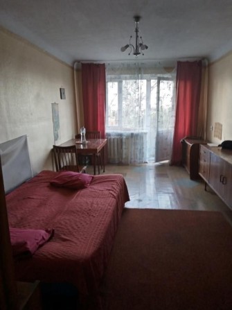 Сдам 2х-комнатную квартиру на Красном Камне (Червоний  Камінь, метро  Проспект Свободы ) - фото 1