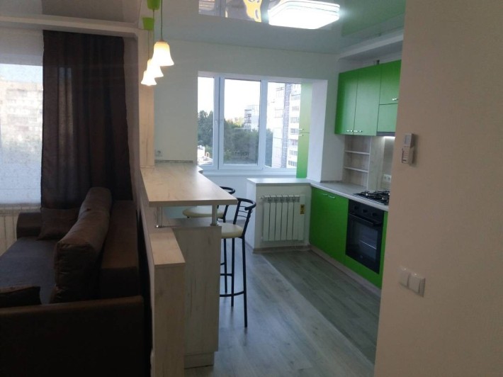 Сдам 1к квартиру на Титова, евроремонт, автономка, 14000 грн - фото 1