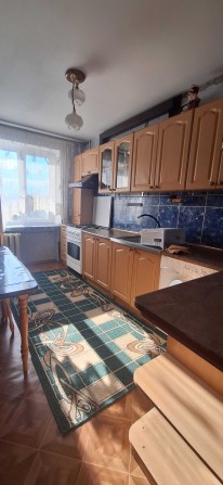 Сдается 3 ком. кв. в Корабельном р-н по.Богоявленский 327.  З    1.09 - фото 1