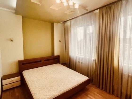 Оренда однокімнатної квартири вул.Шевченка Львов