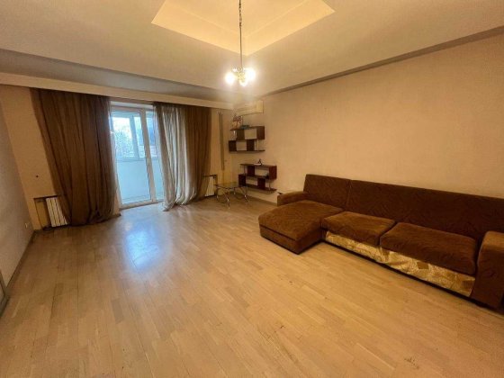 Сдам 3к квартиру на просп. Яворницкого, 45А. Центр Днепр