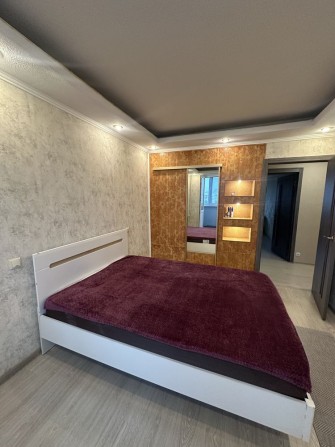 Здам 3 кімнатину квартиру на Олексіївці, пр.Л.Свободи,48А - фото 1