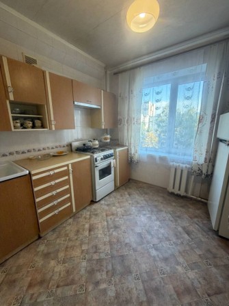 Аренда 2х кім.кв по бульвару Будівельників, р-н кафе Терра -7999гр - фото 1