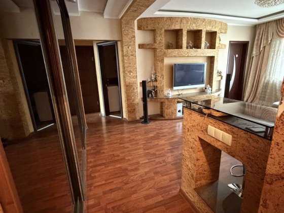 Сдам 3-кімнатну квартиру 70 м² в Південном мікрарайоні Запоріжжя Запорожье