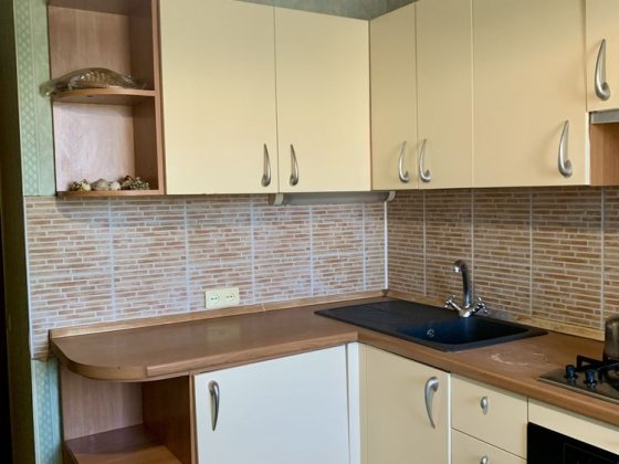 Сдается 2 ком квартира ул.Водограйная , р-н Ромакс Запорожье