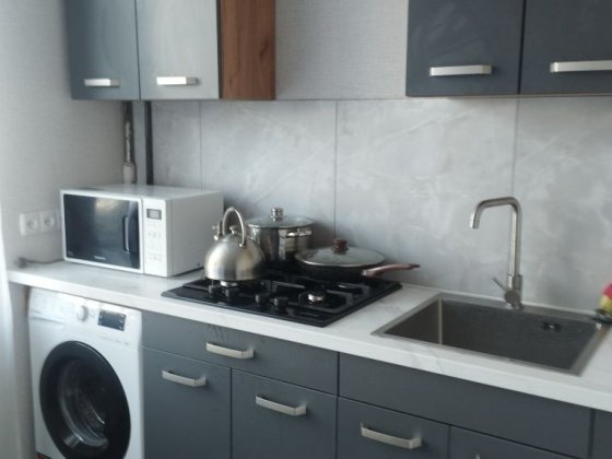 Сдам 1 кв метро Студенческая Валентиновская  8000 гр, кап.рем. Военные +. Харьков