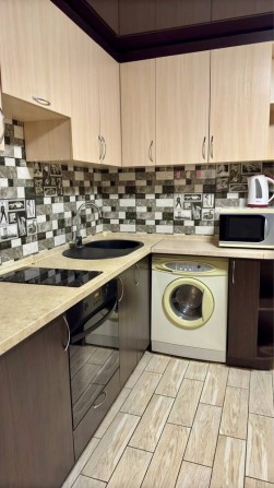 Сдам отличную 1 к квартиру на Тополь 3 - фото 1
