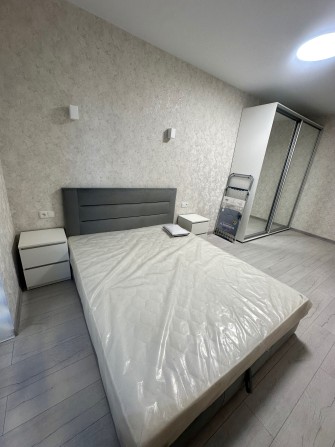 сдам СВОЮ 1-ю квартиру от хозяина в новом красивом ЖК Via Roma! Газ! - фото 1