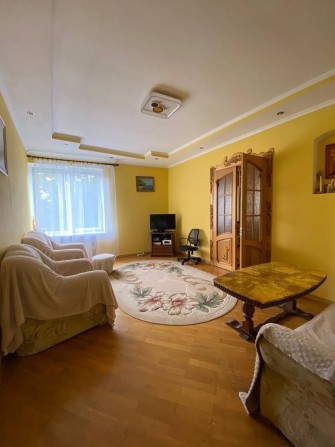 Оренда затишної 2 кімнатної квартири біля Оперного театру вул Сніжна - фото 1
