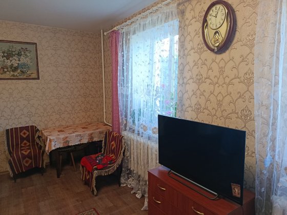 Здам 1-кімнатну квартиру поряд з метро Днепр