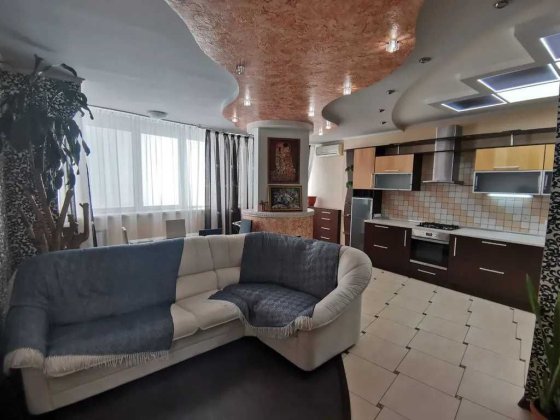 Оренда просторної 2к квартири, низький поверх,ЖК "Приоритет" ж/м Сонячний Днепр
