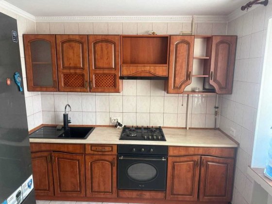 Оренда 3х-кімнатної квартири. Район - Космос. Можна військовим Запорожье