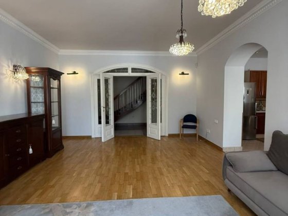 Оренда квартири 140 м2 біля парку Ів. Франка Львів