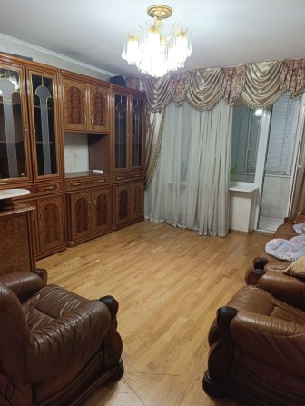 Сдам трёх комнатную квартиру в ЦЕНТРЕ  ул.Липинского 1б - фото 1