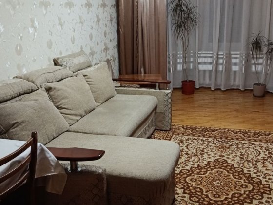 Сдам 2х комнатную квартиру в Александровском районе.В долгосрочную оренду. Без посредников!!! Запорожье