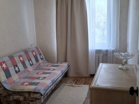 Сдам 2 комнатную квартиру по ул.Строителей Днепр