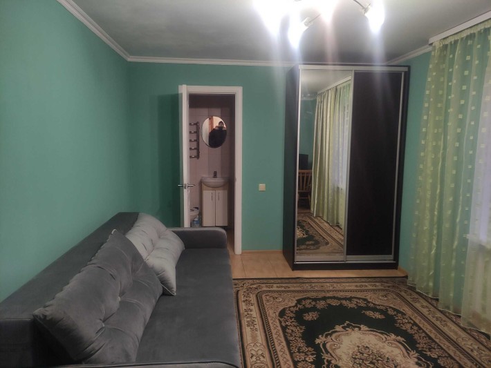 Петропавлівська Борщагівка, Каденюка ( Гагаріна ) 34 А. Недалеко   Епіцентр, Меблеве містечко,  4ROO - фото 1