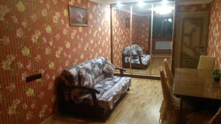 Супер !!! Сдам 3 кв метро Студенческая Валентиновская 12000 гр. - фото 1