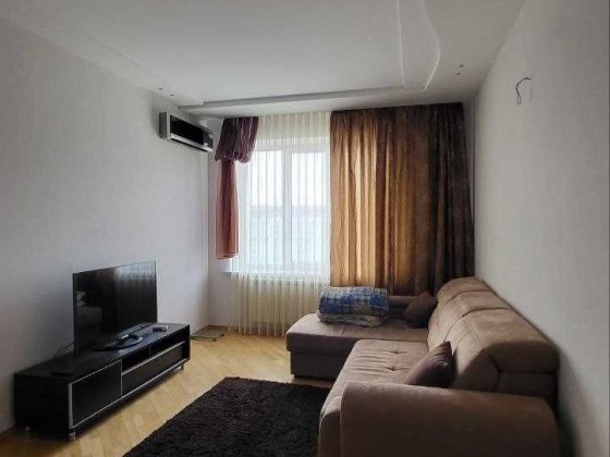 Оренда 3-к. квартири  - Харків, вул. Молочна, 11 (метро Спортивна). Харьков