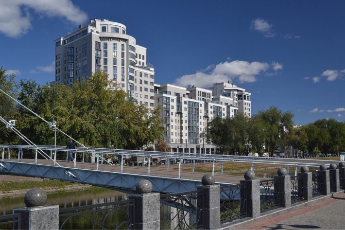 Аренда 4к.кВ. Центр пер Банный 1, Дом на набережной, Новострой - фото 1