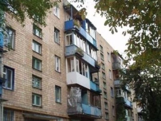 Продаж 2-к квартири вул. Леся Курбаса 18г Київ