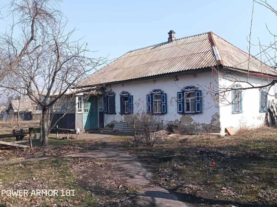 Продається земельна ділянка з будинком 19 соток, вул. Відродження 25 м. Бобровиця
