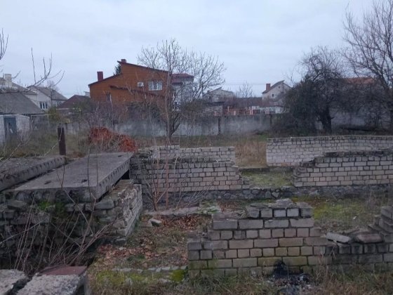 Участок с недостроеным домом Власовка центр Власовка