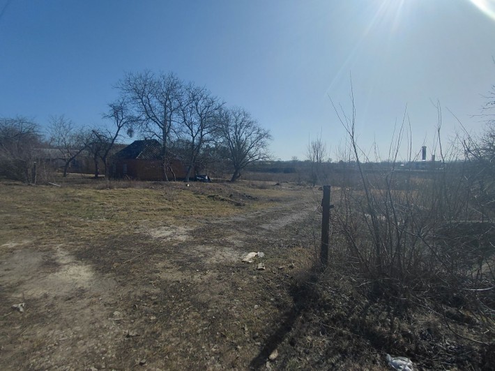Земельна ділянка з будинком - фото 1