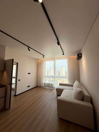 Продаж 2-к квартири вул. Зарічна 6к5 - фото 1