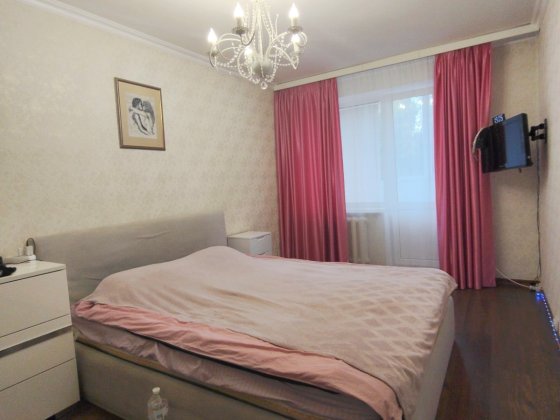 Продам 3-к квартиру, ремонт, Виноградар, Паркове містечко, вул. Вишгородська 47б Київ