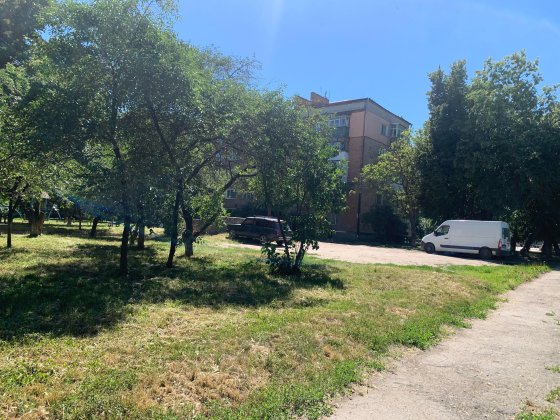 Продам комерційну земельну ділянку в городі під будівництво Каменец-Подольский