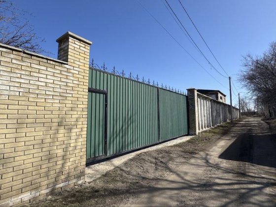 Продам участок под застройку в Лозовой. Лозовая