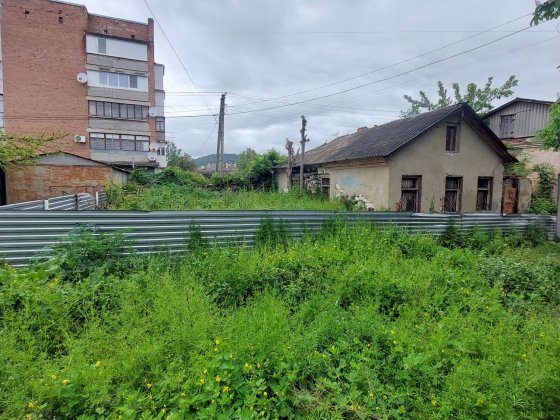 Продам 3 сотки. Вул.Київська,41б. Могилів-Подільський