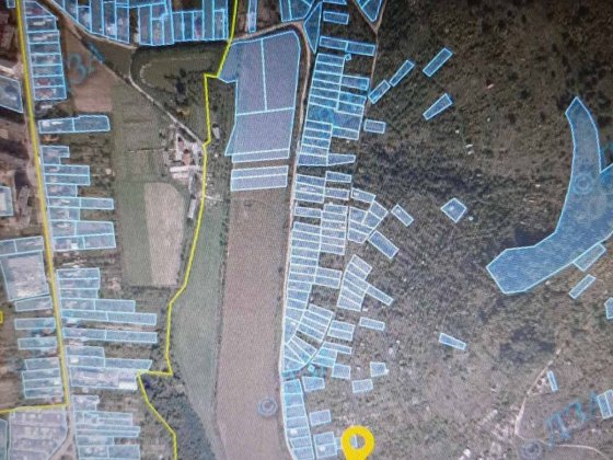 Продається земельна ділянка площею 0,06 га в урочищі Велика Гора, на околиці міста Мукачево, у дачно