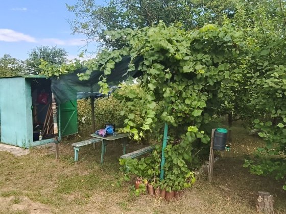 Продам земельну ділянку Нетешин